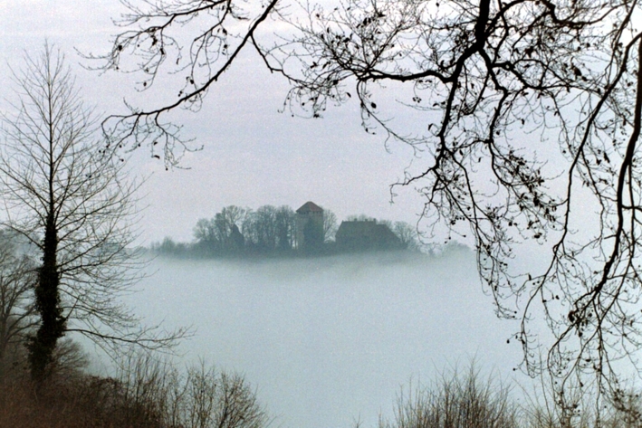 Die Burg an einem Wintertag